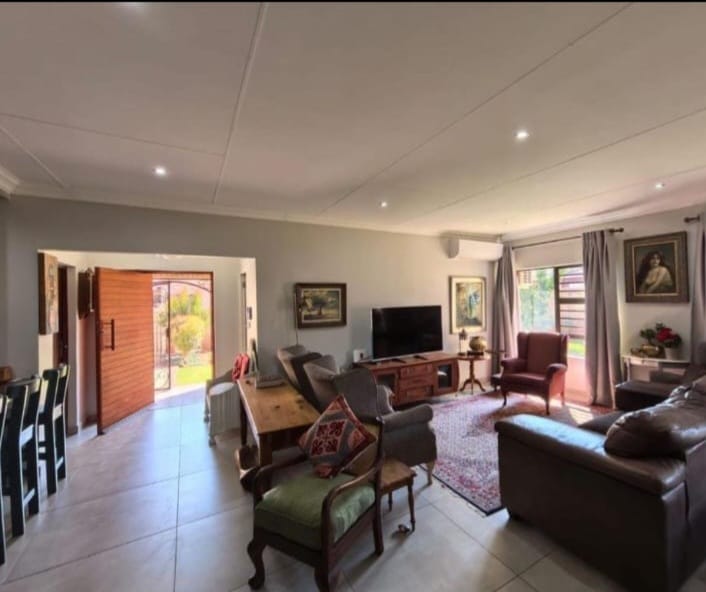 3 Bedroom Property for Sale in Hillcrest Northern Cape